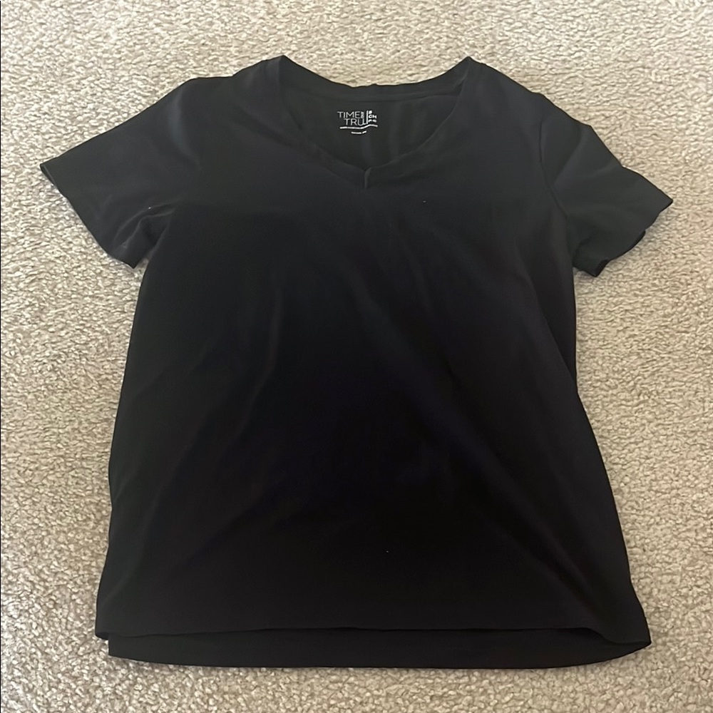 Time and Tru Black Short Sleeve T-Shirt